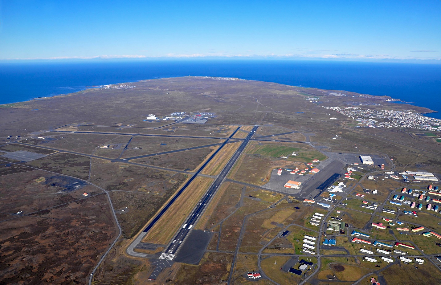Keflavík International Airport - Wikipedia